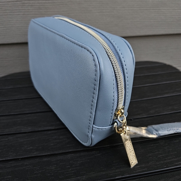 Moschino China Airlines Business Class Amenity Makeup Toiletry Bag French Blue - Picture 6 of 16